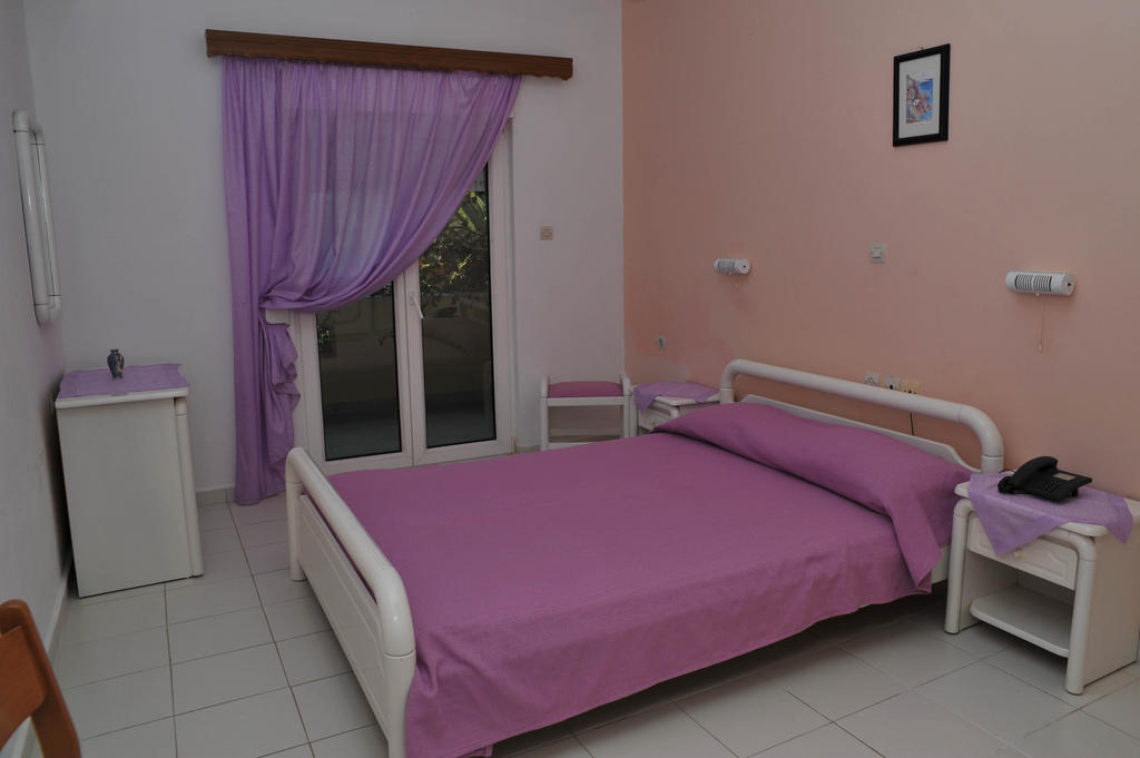 Efstathia Hotel Xirokambos  Bilik gambar