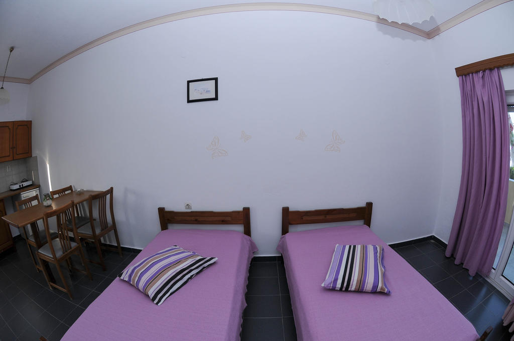 Efstathia Hotel Xirokambos  Bilik gambar