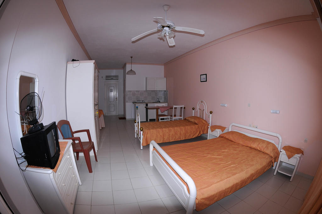 Efstathia Hotel Xirokambos  Luaran gambar