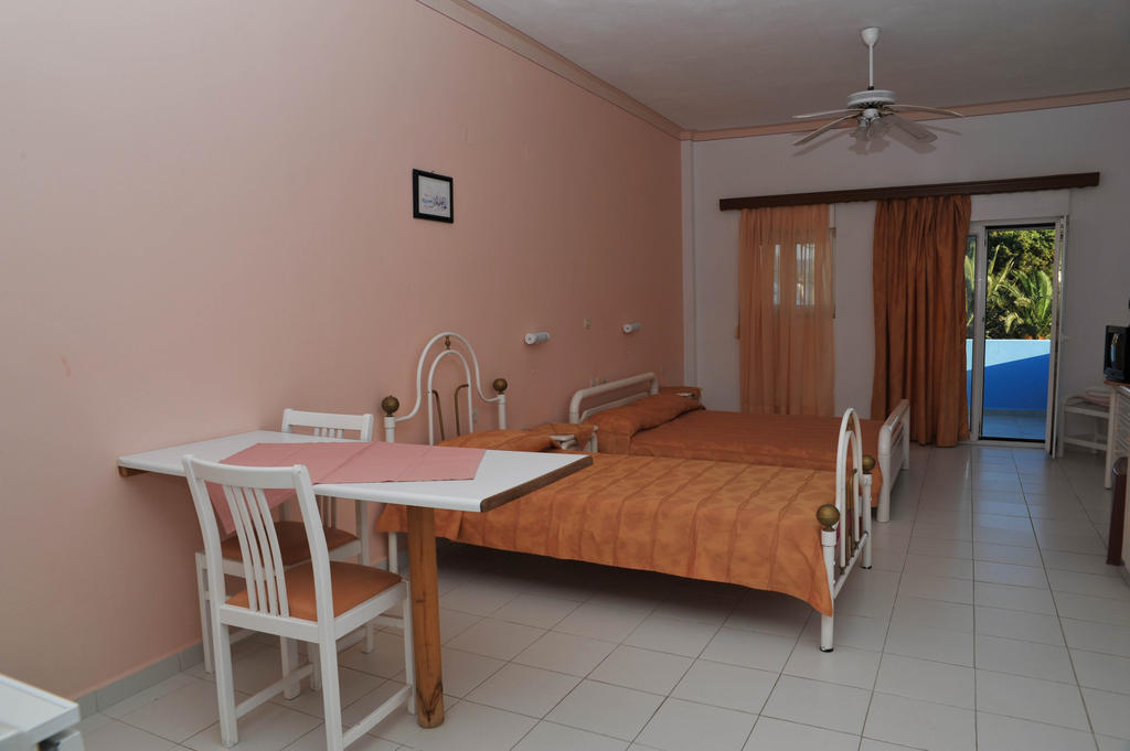 Efstathia Hotel Xirokambos  Bilik gambar
