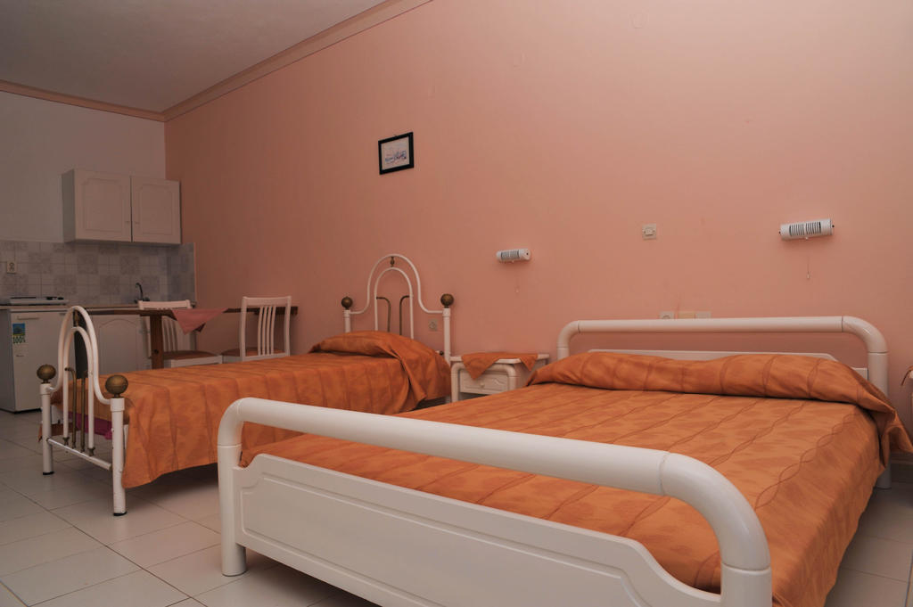 Efstathia Hotel Xirokambos  Luaran gambar